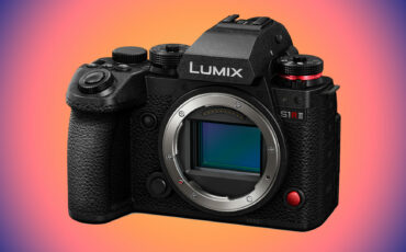 パナソニックがLUMIX S1RIIを発表